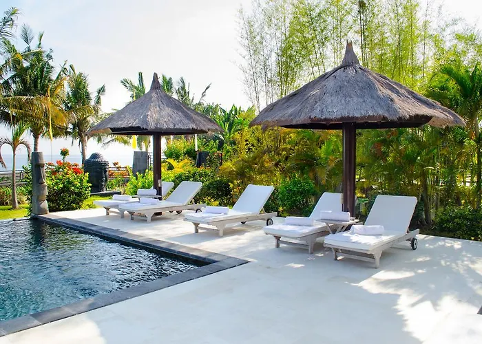 Danison Villa Umeanyar